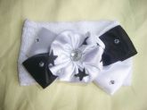 Tiara branca com preta buclê #B01