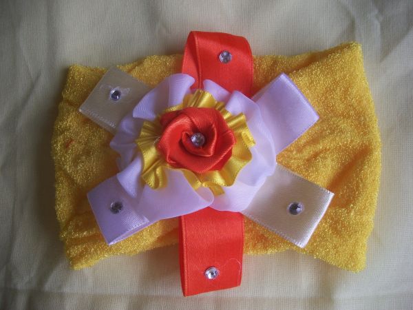 Tiara amarela buclê #B02